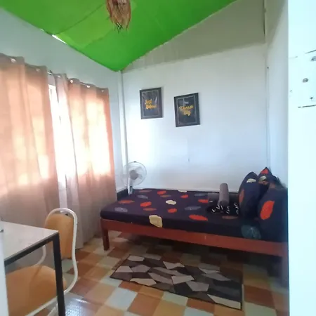 Tupi'S Beachfront Minihouse Bacungan Exterior photo