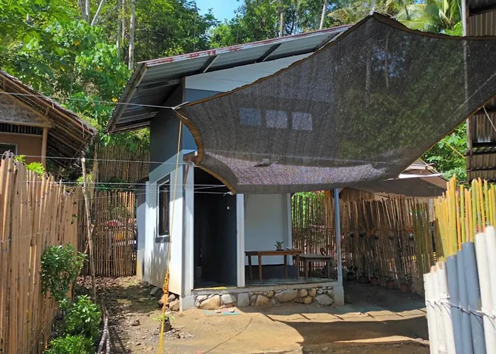 Tupi\'S Beachfront Minihouse